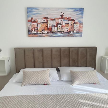 Apartments Javorska Kaštela Habitación foto